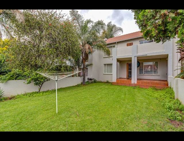 2 BEDROOM TOWNHOUSE FOR SALE IN GLEN MARAIS